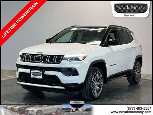 Used 2023 Jeep Compass Limited w/ Elite Group AWD/4WD image 4