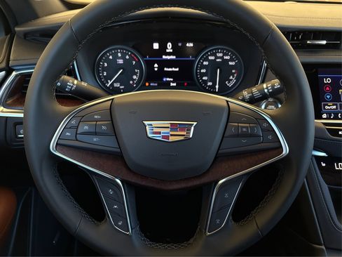 New 2026 Cadillac XT5 Premium Luxury FWD image 19