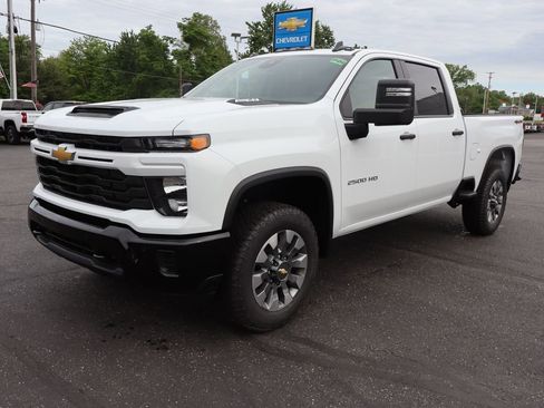 New 2026 Chevrolet Silverado 2500 Custom w/ Custom Value Package AWD/4WD image 12