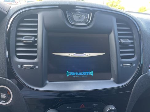 Used 2023 Chrysler 300 S image 19