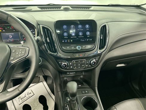 Used 2024 Chevrolet Equinox Premier image 18