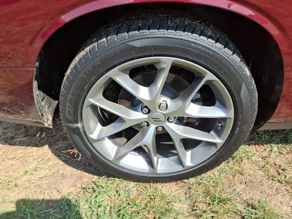 Used 2023 Dodge Challenger SXT w/ Plus Package RWD image 11