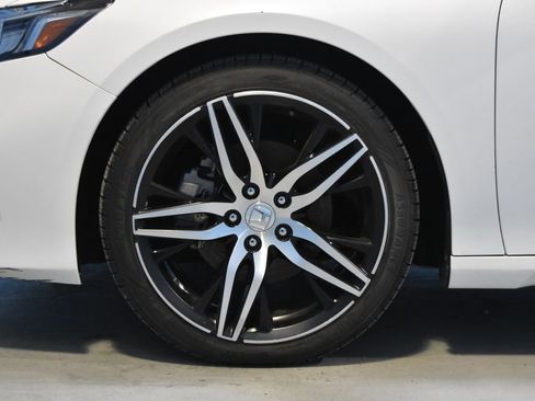 Used 2022 Honda Accord Touring image 30