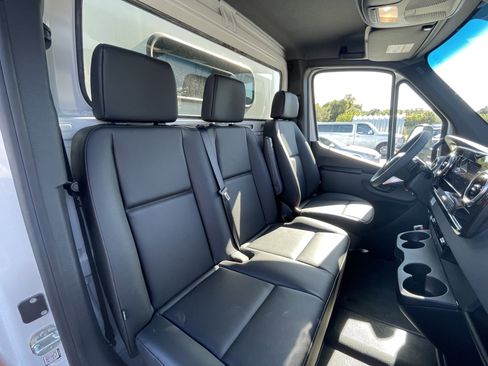 New 2025 Mercedes-Benz Sprinter 4500 image 12