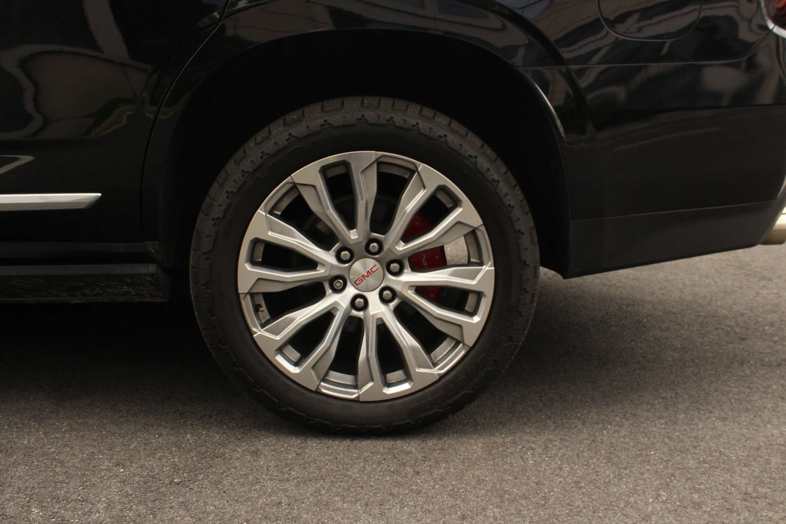 Used 2022 GMC Yukon Denali AWD/4WD image 10