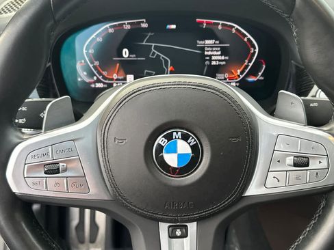 Used 2022 BMW 740i w/ M Sport Package image 25