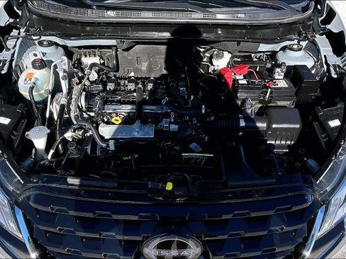 Certified 2024 Nissan Kicks SV image 30