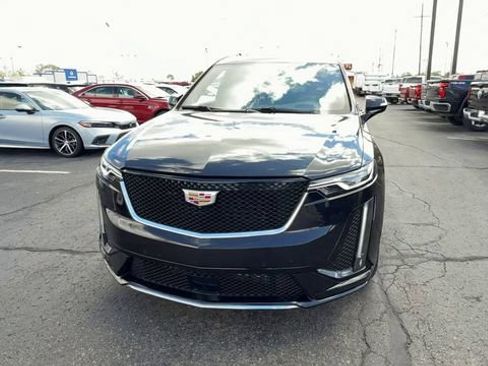 Used 2024 Cadillac XT6 Sport w/ Technology Package AWD/4WD image 3