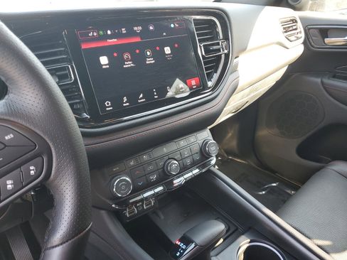 Certified 2024 Dodge Durango R/T image 28