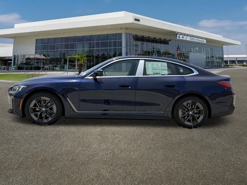 New 2026 BMW i4 eDrive40 w/ Driving Assistance Package RWD image 6