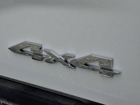 New 2025 RAM 2500 Laramie image 16