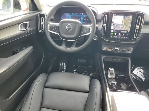 Certified 2026 Volvo XC40 B5 Plus AWD/4WD image 16