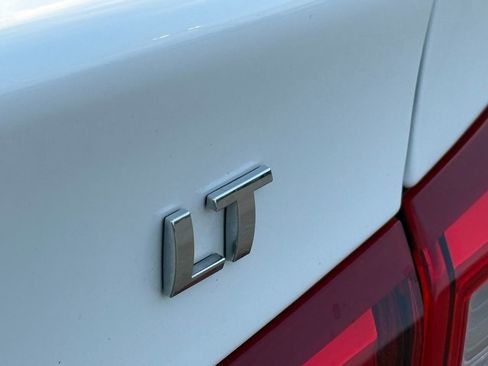 Used 2024 Chevrolet Malibu LT FWD image 11