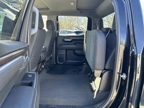 Used 2025 Chevrolet Silverado 1500 LT image 4