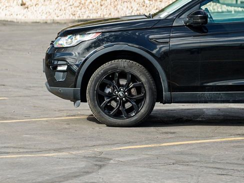 Used 2016 Land Rover Discovery Sport HSE image 8