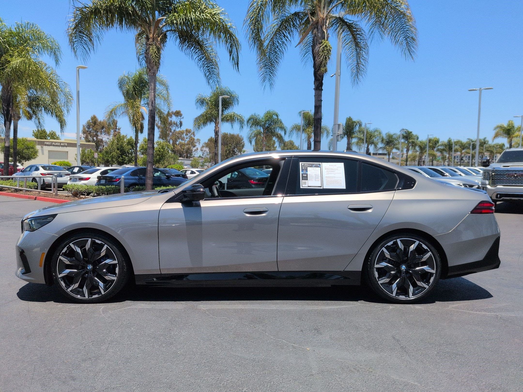 Used 2025 BMW i5 M60 w/ Premium Package AWD/4WD image 7