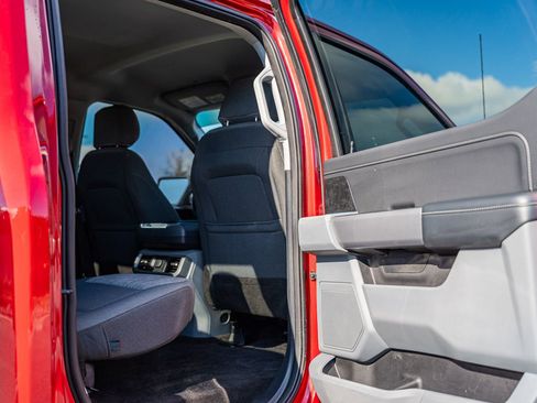 Used 2021 Ford F150 XLT w/ Equipment Group 302A High image 13