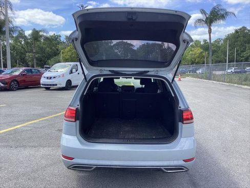 Used 2018 Volkswagen Golf S image 26