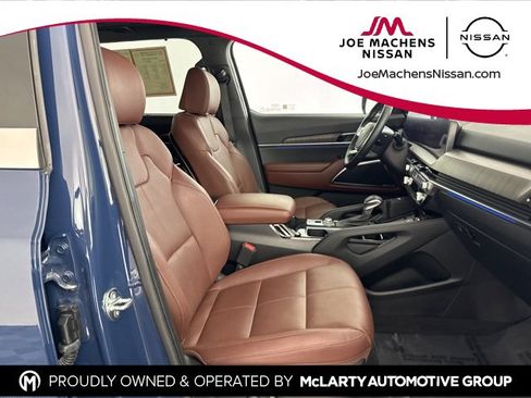 Used 2025 Kia Telluride SX w/ SX Captain's Chair Package image 21