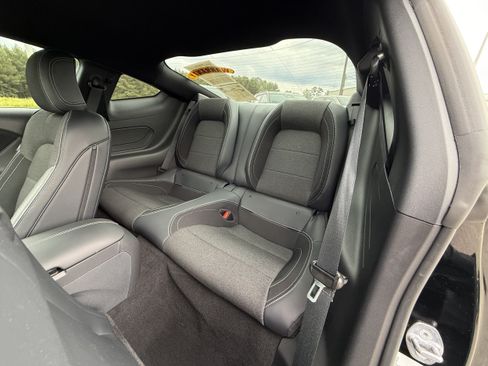 Used 2025 Ford Mustang Coupe RWD image 21