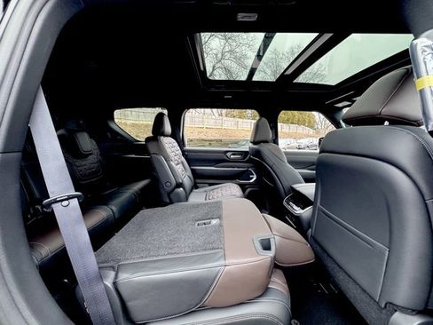 New 2026 Nissan Armada Platinum image 20