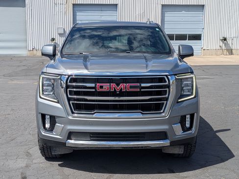 Used 2023 GMC Yukon XL SLT w/ SLT Luxury Package AWD/4WD image 9