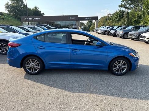Used 2018 Hyundai Elantra SEL w/ Cargo Package FWD image 6