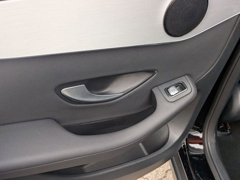 Certified 2022 Mercedes-Benz GLC 300 GLC 300 image 25