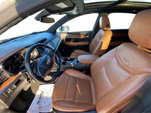 Used 2020 Cadillac XT5 Premium Luxury image 9