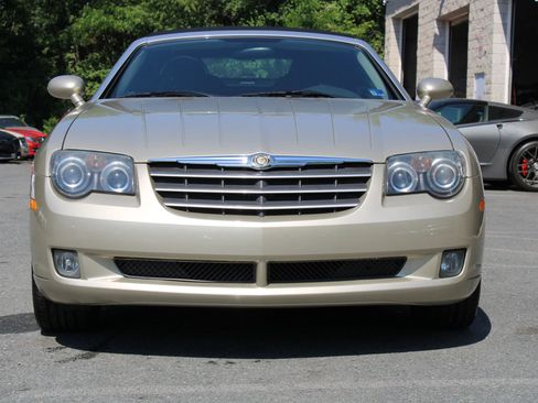 Used 2006 Chrysler Crossfire Limited RWD image 2