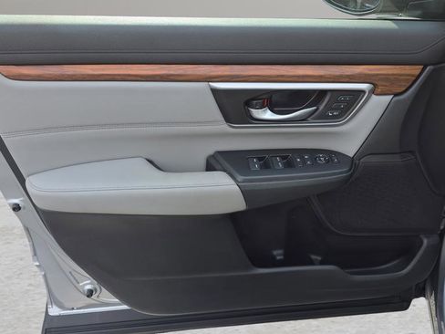 Used 2022 Honda CR-V Touring image 9