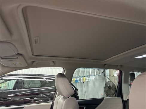 Used 2023 Subaru Forester Limited image 30