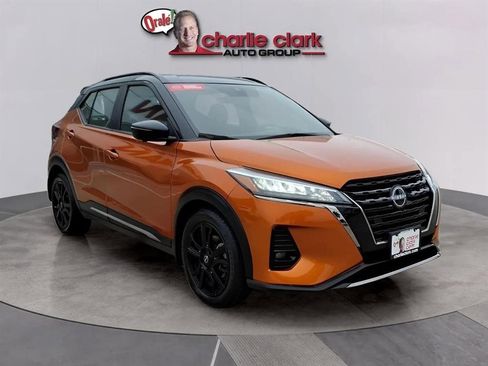 Used 2024 Nissan Kicks SR image 7