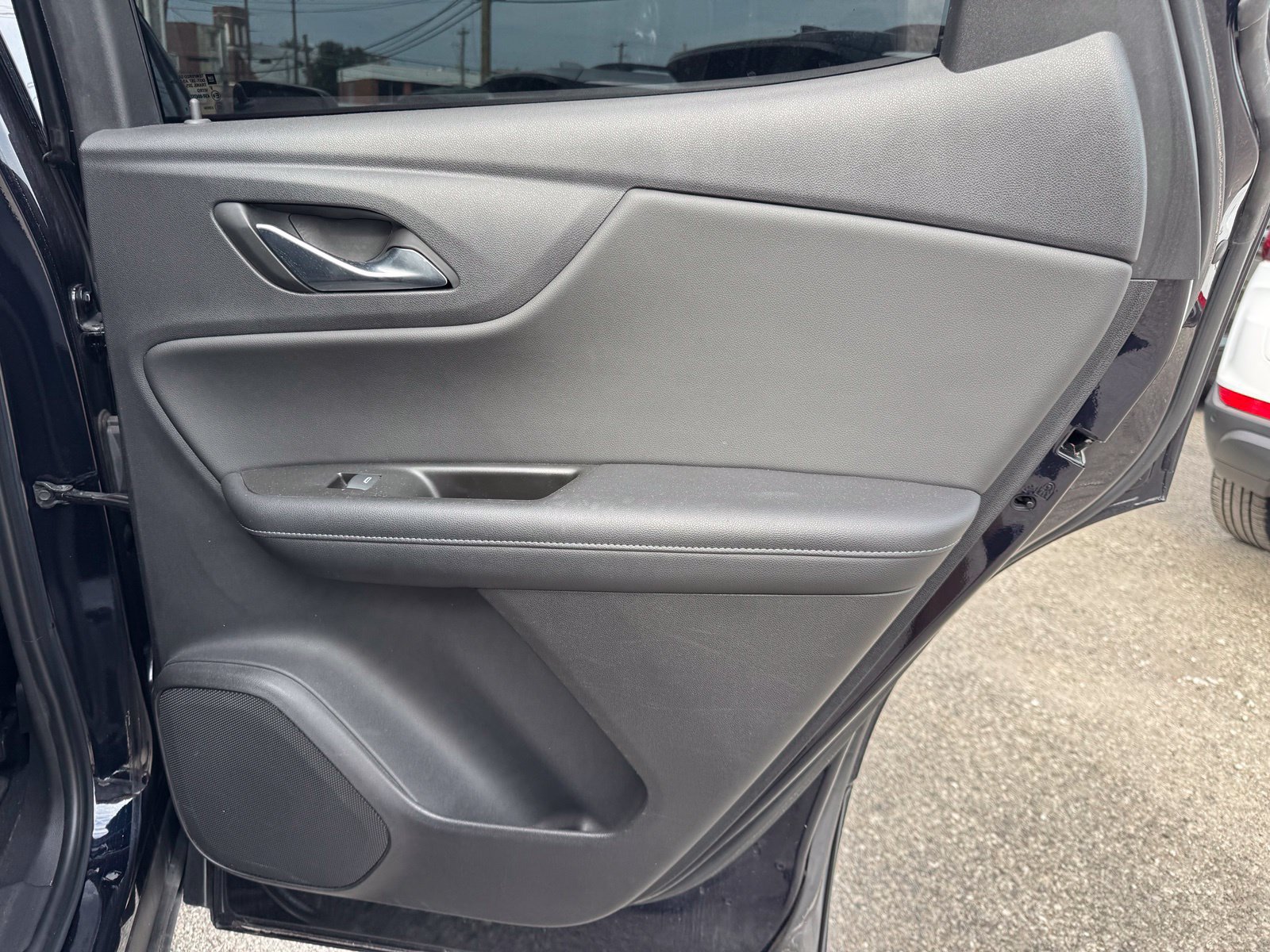 Used 2020 Chevrolet Blazer LT FWD image 27