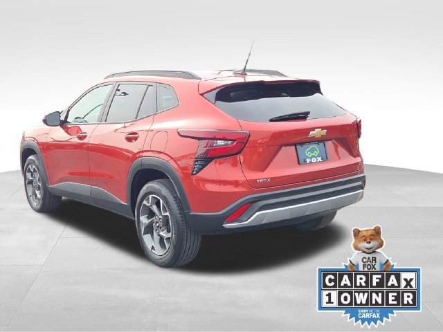Certified 2024 Chevrolet Trax LT w/ Driver Confidence Package FWD image 3
