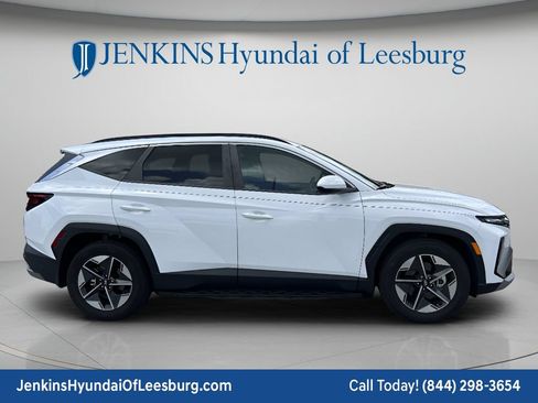 New 2025 Hyundai Tucson SEL FWD image 3
