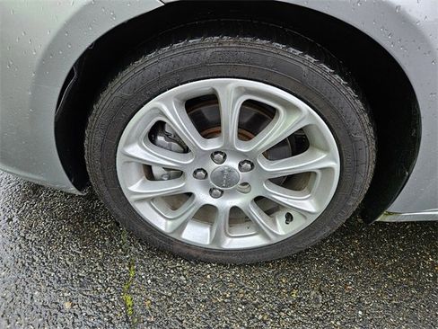 Used 2015 Dodge Dart SE w/ Convenience Group image 9