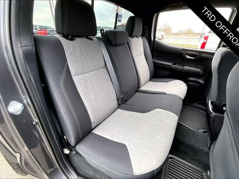 Used 2021 Toyota Tacoma TRD Off-Road image 25