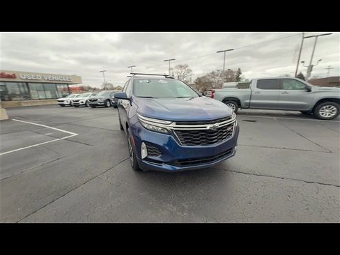 Certified 2023 Chevrolet Equinox RS w/ LPO, Floor Liner Package image 3