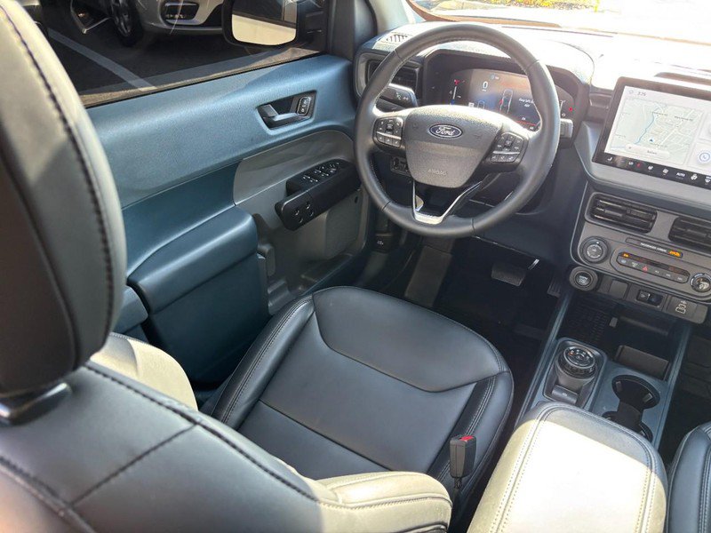 Used 2025 Ford Maverick Lariat w/ Black Appearance Package AWD/4WD image 12