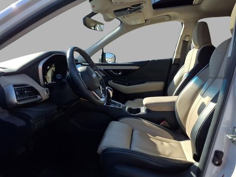 Used 2020 Subaru Outback Limited image 19