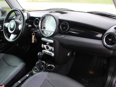 Used 2010 MINI Cooper Hardtop image 31