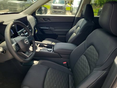 New 2026 Nissan Pathfinder SV AWD/4WD image 8