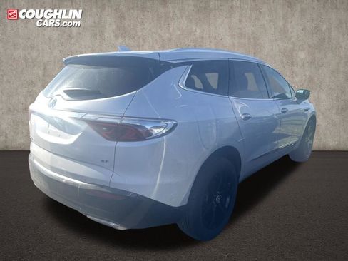 Used 2024 Buick Enclave Essence w/ Sport Touring Edition image 5