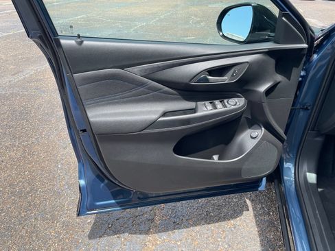 New 2026 Buick Envista Sport Touring w/ Convenience I Package FWD image 17