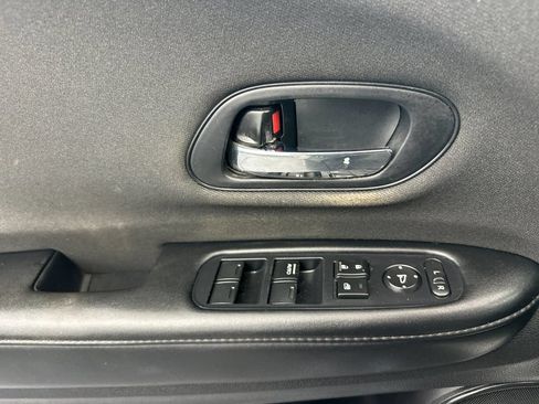 Used 2022 Honda HR-V Sport image 10