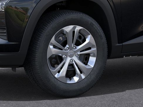 New 2026 Chevrolet Trax LS w/ Driver Confidence Package FWD image 28