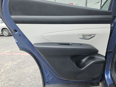 Used 2025 Hyundai Tucson SEL FWD image 18