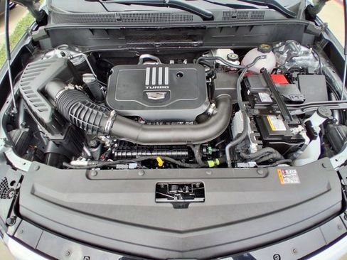 New 2025 Cadillac XT6 Luxury image 25