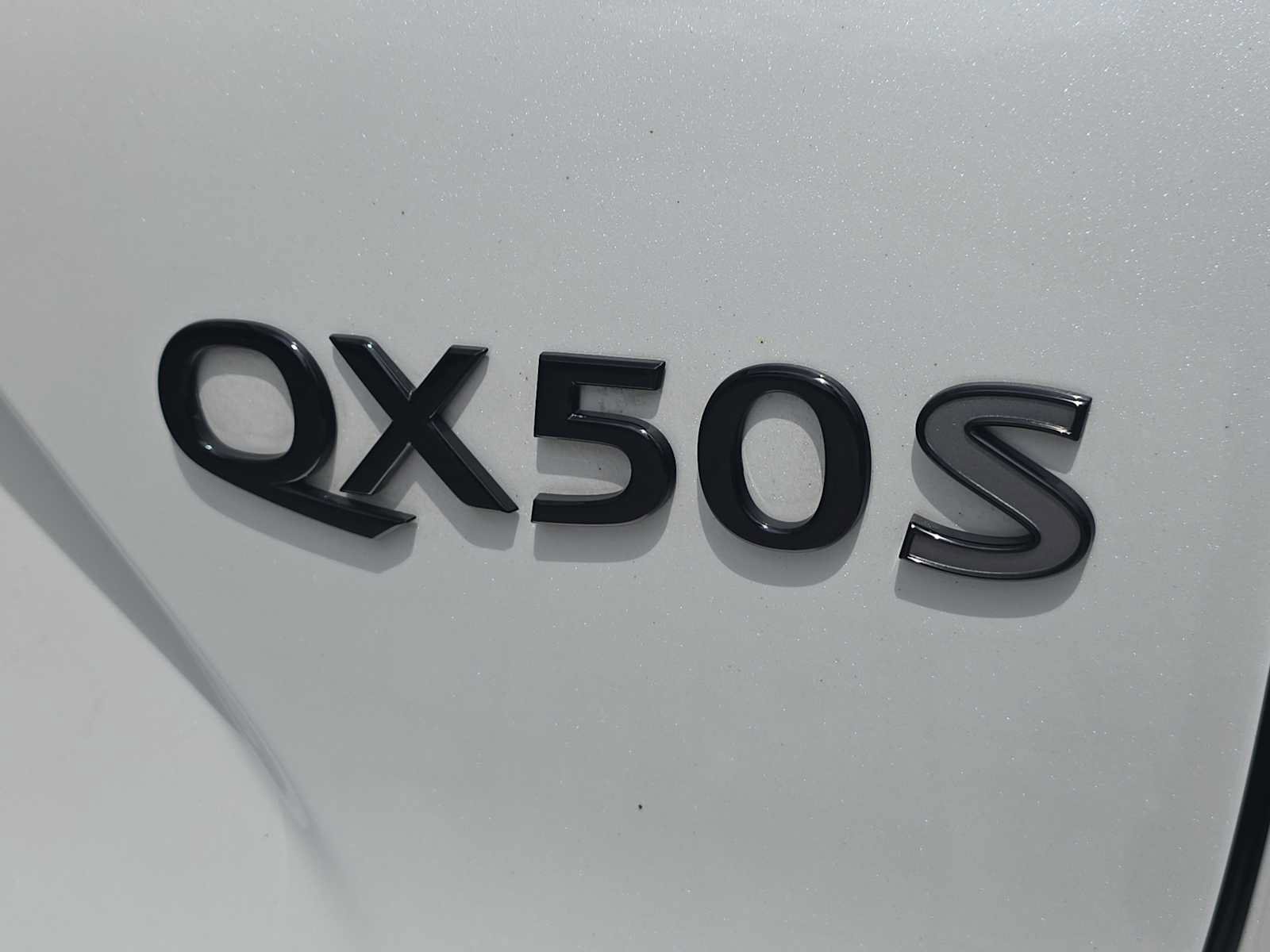Used 2023 INFINITI QX50 Sport FWD image 6